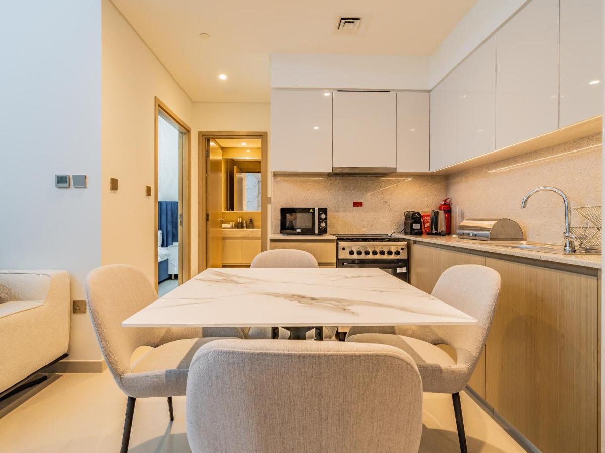 Superior 1br In Burj Royale - Downtown Apartment Dubai