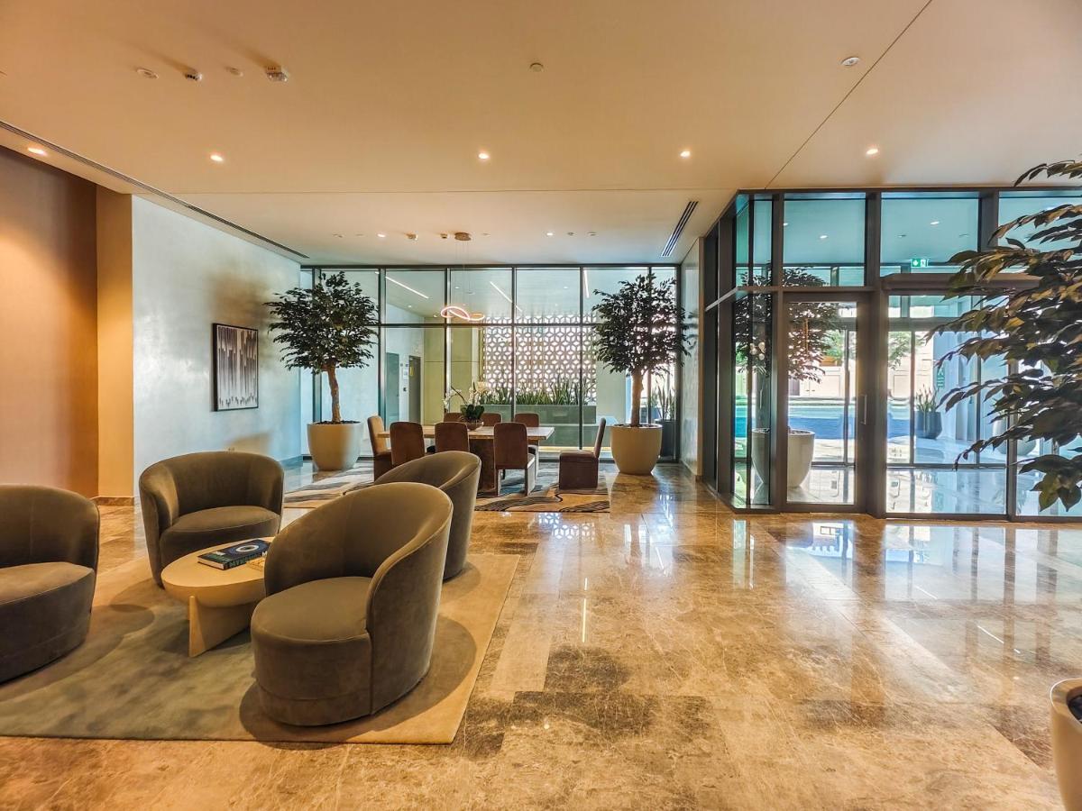 Superior 1br In Burj Royale - Downtown * Dubai